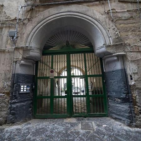 Home Nonna Sabina - Centro Storico Napoli Esterno foto