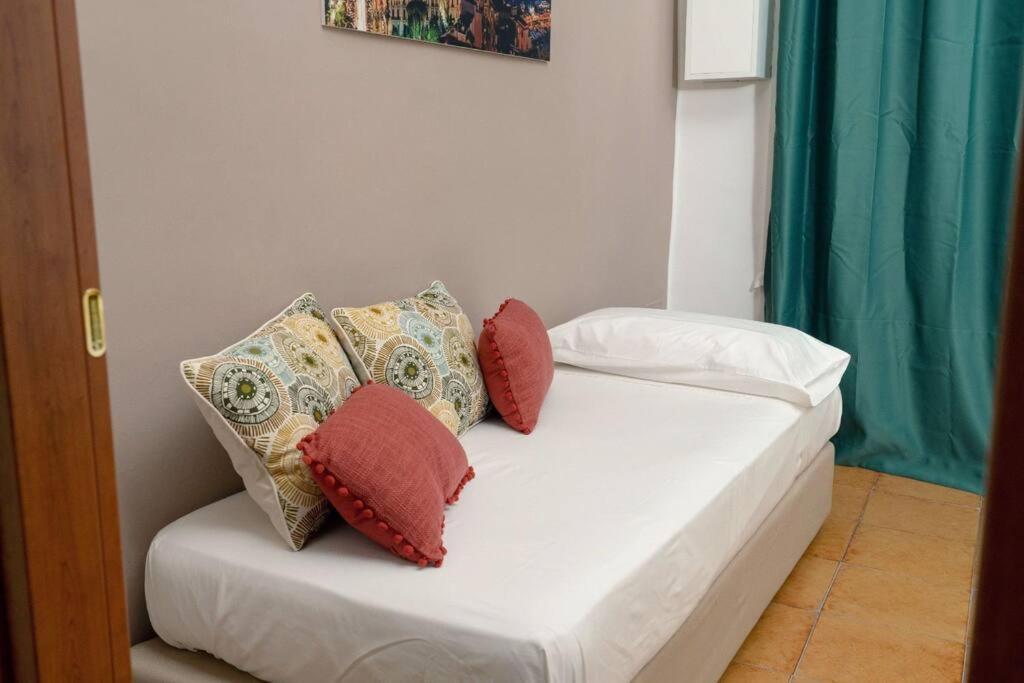 Home Nonna Sabina - Centro Storico Napoli Esterno foto